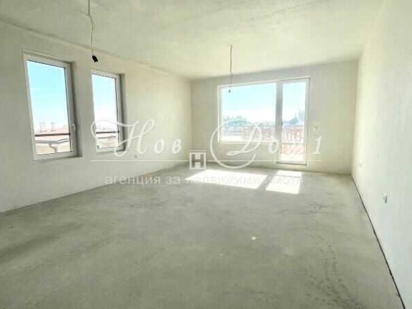 Тристаен апартамент в Варна, Център - 102 кв.м за 1850 €/кв.м - Снимка #1