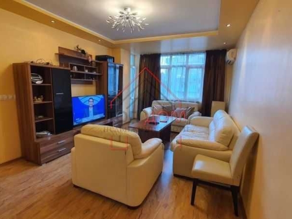 Дава се под наем Двустаен апартамент в Варна, Нептун - 60 кв.м за 612 € - Снимка #1