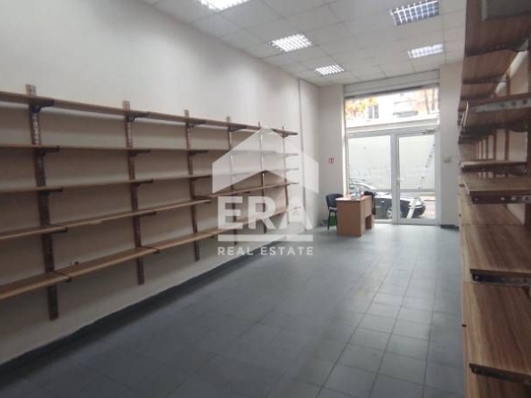Дава се под наем Магазин в София, Зона Б-18 - 60 кв.м за 4.59 € - Снимка #1