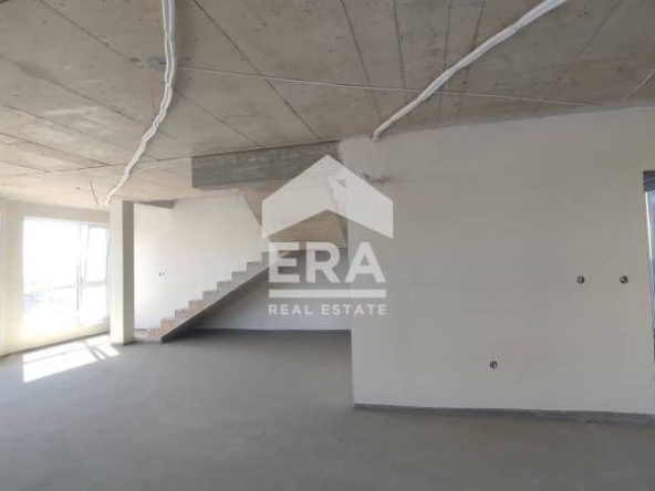 Тристаен апартамент в Варна, Възраждане 2 - 214 кв.м за 1169 €/кв.м - Снимка #1