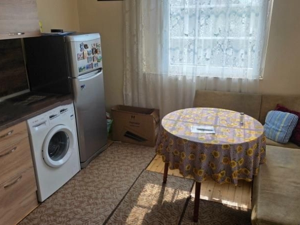 Дава се под наем Етаж от къща в Божурище - 40 кв.м за 500 € - Снимка #1