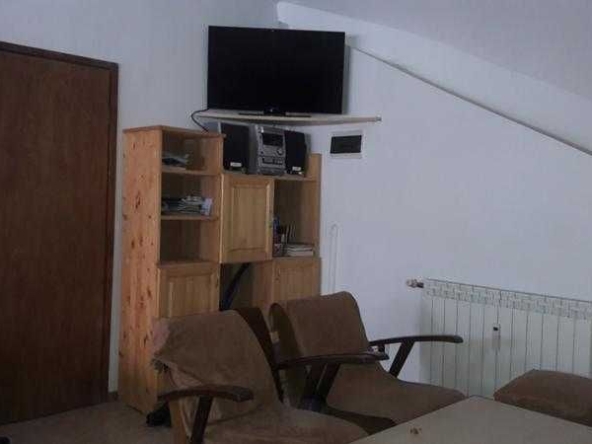 Дава се под наем Тристаен апартамент в София, Център - 70 кв.м за 790 € - Снимка #1
