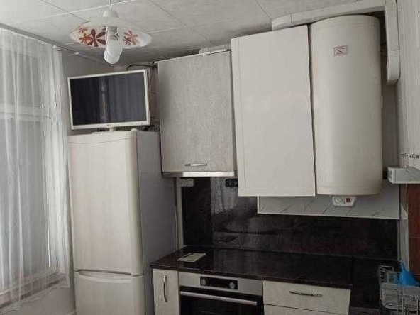 Дава се под наем Тристаен апартамент в Бургас, Лазур - 88 кв.м за 510 € - Снимка #1