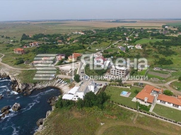 Парцел в с. Тюленово, Област Добрич - 6000 кв.м за 55 €/кв.м - Снимка #1