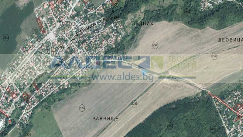 Земеделски имот в с. Иваняне, Област София-град -  кв.м за 36000 €/дка - Снимка #1