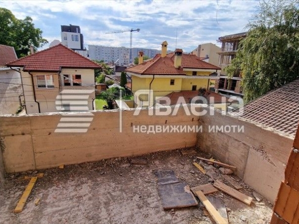 Тристаен апартамент в София, Надежда 2 - 112 кв.м за 1633 €/кв.м - Снимка #1