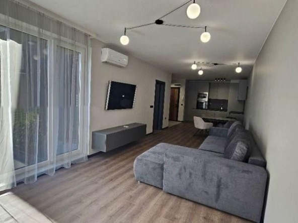 Дава се под наем Тристаен апартамент в София, Студентски град - 120 кв.м за 1121.49 € - Снимка #1