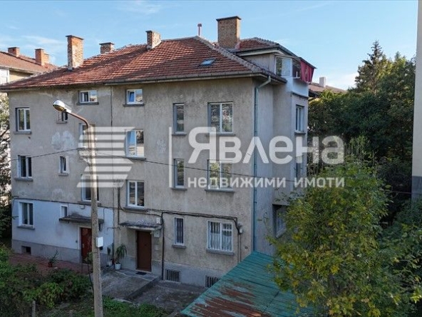 Къща в София, Гео Милев - 315 кв.м за 3810 €/кв.м - Снимка #1