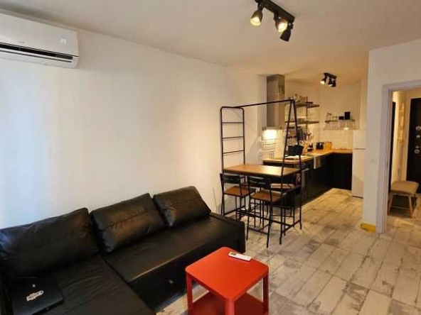 Дава се под наем Двустаен апартамент в София, Зона Б-19 - 55 кв.м за 765 € - Снимка #1