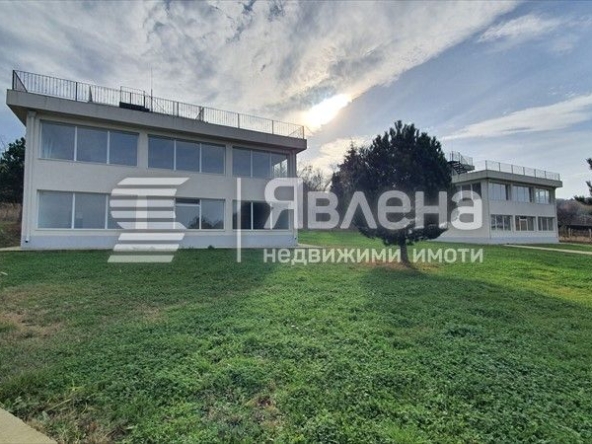 Къща в Варна, м-т Зеленика - 650 кв.м за 831 €/кв.м - Снимка #1