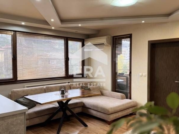 Тристаен апартамент в Хасково, Център - 95 кв.м за 940 €/кв.м - Снимка #1