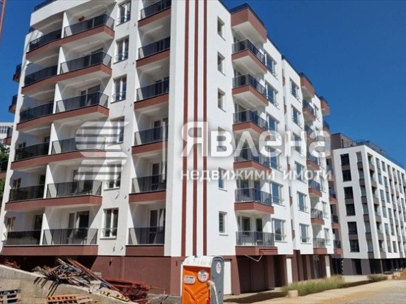 Тристаен апартамент в София, Дружба 2 - 123 кв.м за 1765 €/кв.м - Снимка #1