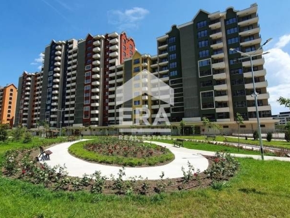 Двустаен апартамент в Варна, Победа - 68 кв.м за 1200 €/кв.м - Снимка #1