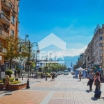 Дава се под наем Двустаен апартамент в София, Център - 70 кв.м за 987.36 € - Снимка #1