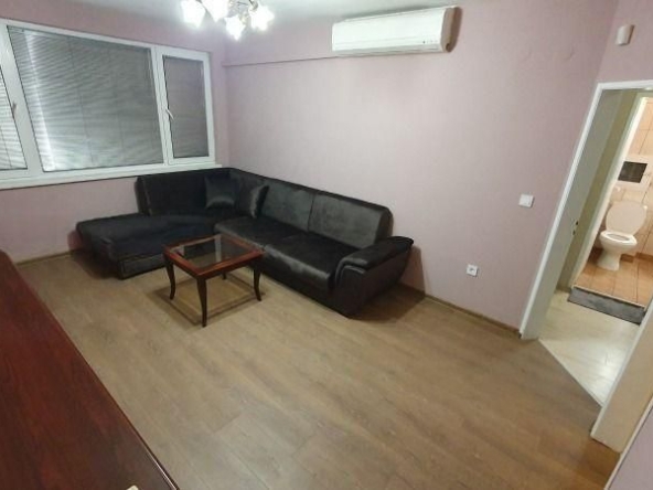 Дава се под наем Двустаен апартамент в София, Зона Б-18 - 60 кв.м за 647.19 € - Снимка #1