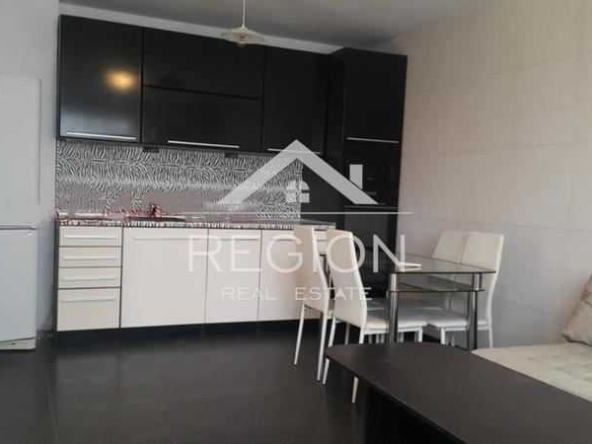 Дава се под наем Тристаен апартамент в Варна, Колхозен пазар - 80 кв.м за 433.5 € - Снимка #1