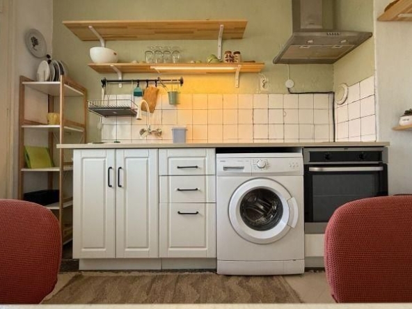 Дава се под наем Двустаен апартамент в Пловдив, Център - 62 кв.м за 458.49 € - Снимка #1