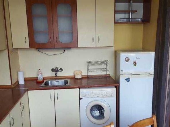 Дава се под наем Двустаен апартамент в Бургас, Зорница - 67 кв.м за 331.5 € - Снимка #1