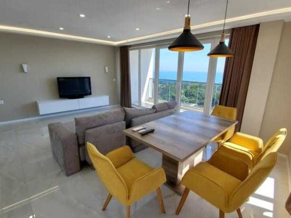 Дава се под наем Двустаен апартамент в Варна, Бриз - 75 кв.м за 765 € - Снимка #1