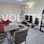 Дава се под наем Етаж от къща в Варна, м-т Траката - 60 кв.м за 423.81 € - Снимка #1