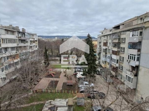 Тристаен апартамент в Варна, Окръжна болница - 79 кв.м за 1472 €/кв.м - Снимка #1