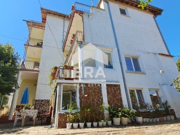 Къща в с. Кранево, Област Добрич - 405 кв.м за 403 €/кв.м - Снимка #1