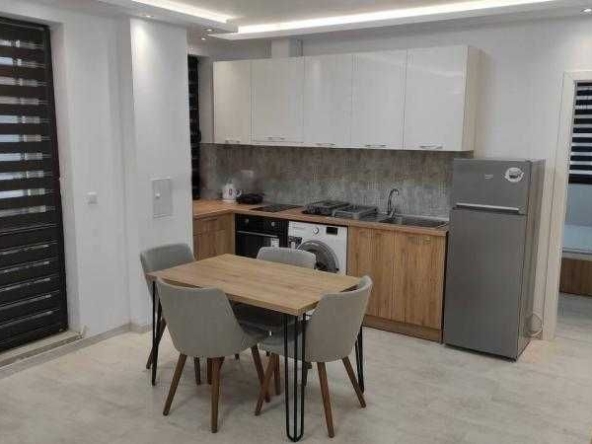 Дава се под наем Двустаен апартамент в Бургас, Лазур - 68 кв.м за 765 € - Снимка #1