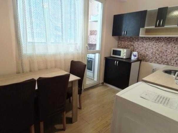 Дава се под наем Двустаен апартамент в София, Дружба 1 - 68 кв.м за 423.81 € - Снимка #1