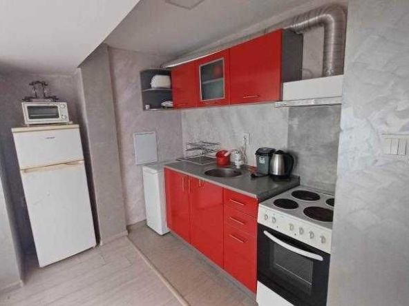 Дава се под наем Двустаен апартамент в Бургас, Лазур - 49 кв.м за 408 € - Снимка #1