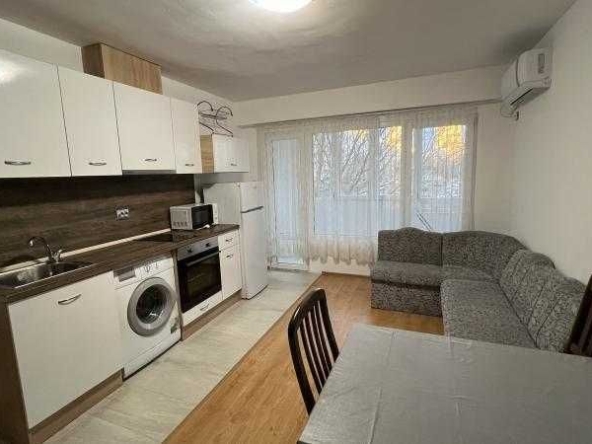 Дава се под наем Двустаен апартамент в Бургас, Изгрев - 65 кв.м за 433.5 € - Снимка #1