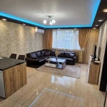 Дава се под наем Тристаен апартамент в Бургас, Лазур - 70 кв.м за 612 € - Снимка #1