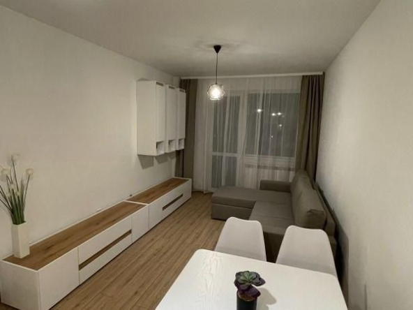 Дава се под наем Двустаен апартамент в София, Люлин 8 - 60 кв.м за 668.1 € - Снимка #1