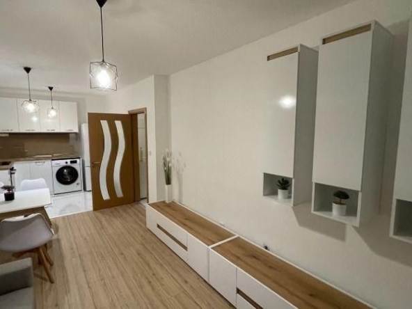 Дава се под наем Двустаен апартамент в София, Люлин 8 - 60 кв.м за 648.21 € - Снимка #1