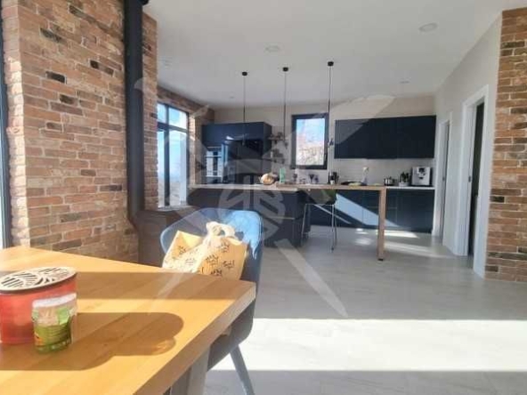 Къща в с. Кошарица, Област Бургас - 185 кв.м за 910 €/кв.м - Снимка #1