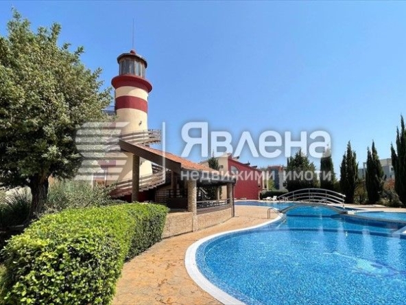 Тристаен апартамент в Свети Влас - 131 кв.м за 526 €/кв.м - Снимка #1