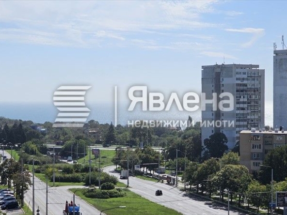 Тристаен апартамент в Варна, Бриз - 153 кв.м за 1125 €/кв.м - Снимка #1