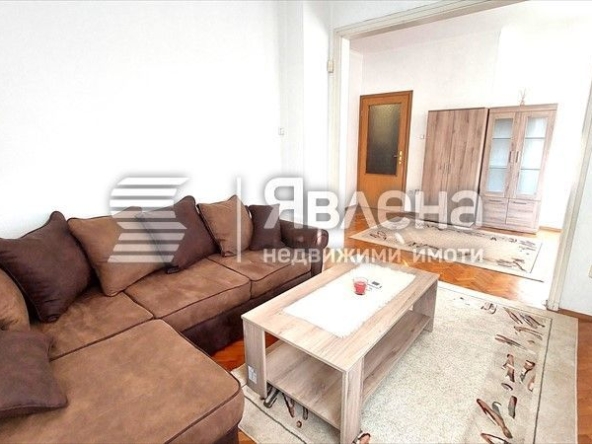 Двустаен апартамент в София, Център - 65 кв.м за 4154 €/кв.м - Снимка #1