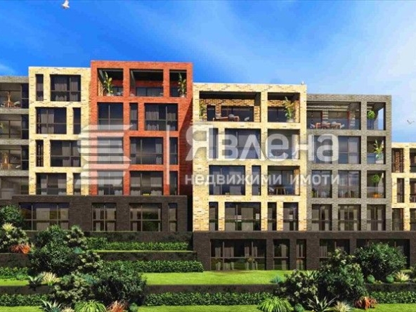 Четиристаен апартамент в Варна, Бриз - 159 кв.м за 2095 €/кв.м - Снимка #1