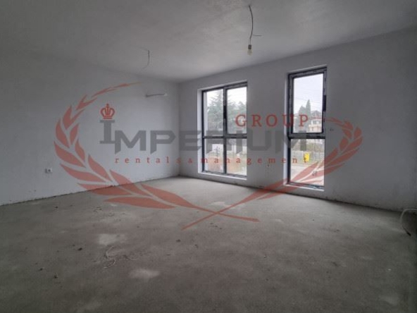 Тристаен апартамент в к.к. Св.Св. Константин и Елена - 86 кв.м за 2034 €/кв.м - Снимка #1