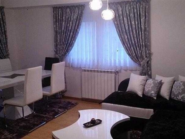 Дава се под наем Двустаен апартамент в Бургас, Лазур - 60 кв.м за 229.5 € - Снимка #1