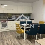 Дава се под наем Тристаен апартамент в к.к. Св.Св. Константин и Елена - 90 кв.м за 800 € - Снимка #1