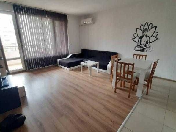 Дава се под наем Двустаен апартамент в Бургас, Център - 60 кв.м за 612 € - Снимка #1