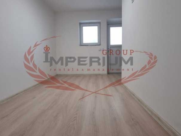 Магазин в Варна, Левски - 12 кв.м за 2167 €/кв.м - Снимка #1