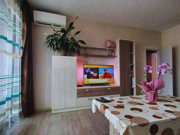 Дава се под наем Тристаен апартамент в София, Света Троица - 70 кв.м за 612 € - Снимка #1