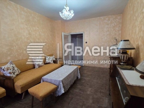Двустаен апартамент в София, Толстой - 60 кв.м за 1917 €/кв.м - Снимка #1