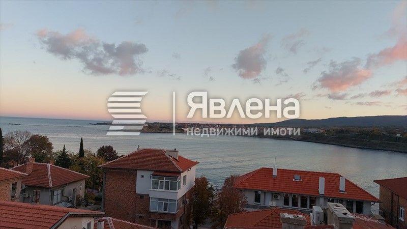 Тристаен апартамент в Царево - 82 кв.м за 1500 €/кв.м - Снимка #1