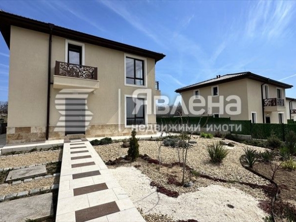 Къща в с. Приселци, Област Варна - 169 кв.м за 1395 €/кв.м - Снимка #1