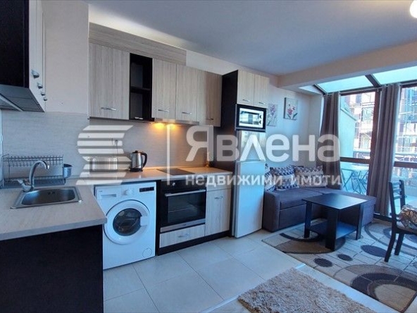 Дава се под наем Двустаен апартамент в Поморие - 95 кв.м за 490 € - Снимка #1