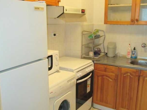 Дава се под наем Едностаен апартамент в Бургас, Лазур - 45 кв.м за 280.5 € - Снимка #1