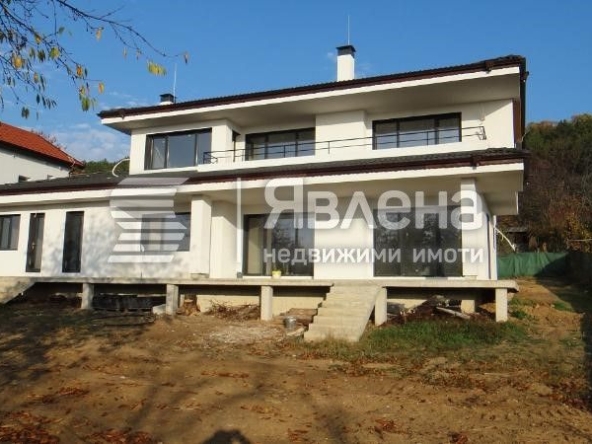 Къща в Варна, Виница - 340 кв.м за 1289 €/кв.м - Снимка #1